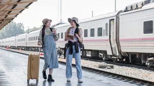 Tickets: మారిన రైల్వే రిజర్వేషన్ రూల్స్.. IRCTC ఖాతాకు ఆధార్ లింక్ చేసుకోండిలా!