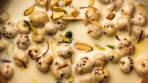 Makhana With Jaggery: మఖానాతో బెల్లం తినడం వల్ల కలిగే అద్భుతమైన ప్రయోజనాలు ఇవే!