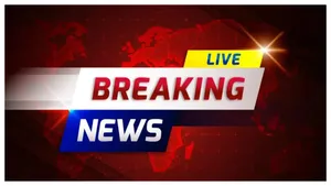 Breaking News : షాద్ నగర్ లో కాంగ్రెస్ నేత పై హత్యా యత్నం..! బ్లేడుతో గొంతు కోసి....