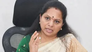 BIG BREAKING :  BRS పార్టీ నాయకులపై కవిత సంచలన కామెంట్స్!