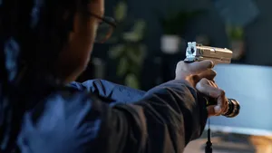 Bullet Firing: మనిషికి బుల్లెట్ దిగితే.. ఎంత సేపట్లో చనిపోతాడో తెలుసా..?