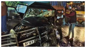 Breaking news : యాదాద్రిలో ఘోర రోడ్డు ప్రమాదం