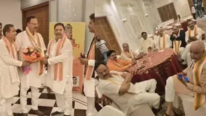 UP: యూపీలో ఊపందుకున్న కుల రాజకీయాలు ..హోటల్ లో 40 మంది ఠాకూర్ ఎమ్మెల్యేల సమావేశం..