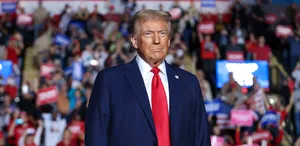 trump post image