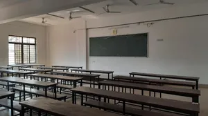 college post image