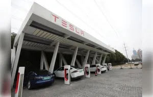 tesla post image