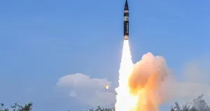 agni200825