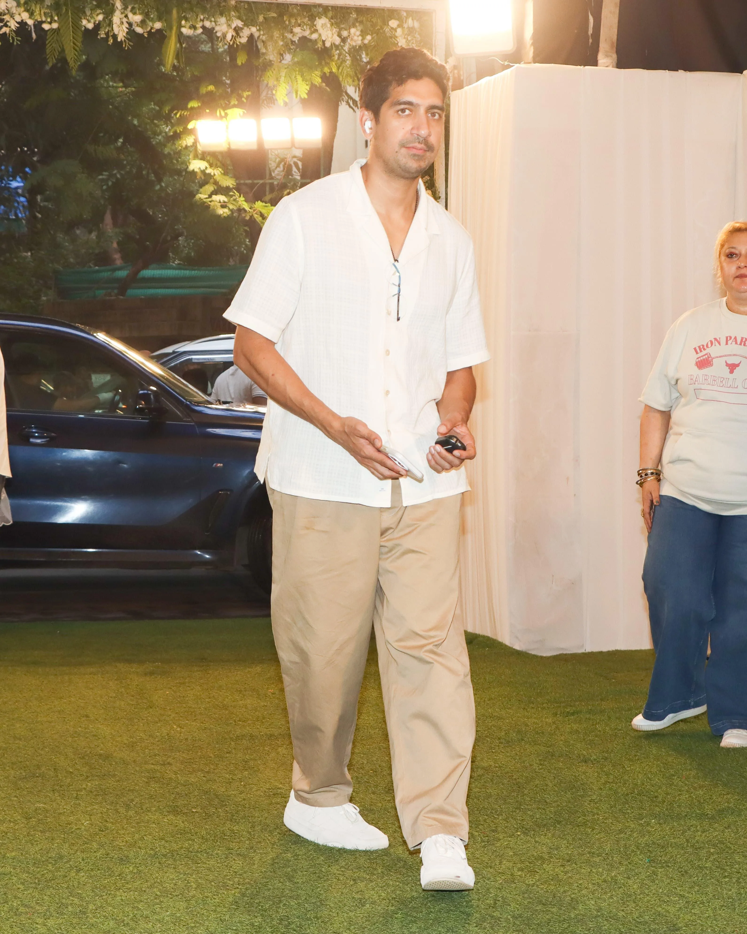 Many stars from the film fraternity were seen at the prayer meet of late director composer Rono Mukherjee