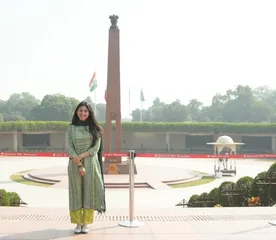 Sai Pallavi visits Kashi Vishwanath temple