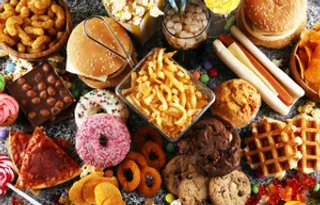 Western diet may raise risk of lung cancer: Study