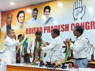 Senior journalist Arabinda Das joins Congress in Odisha