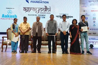 Odisha: Over 1,100 meritorious students felicitated with Agrayodhi Award 2025; MGM RL Scholarship announced