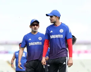 Indian cricket team told to stay indoors after a suspicious package found near hotel