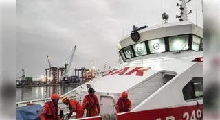 4 dead, 38 missing after ship sinks in Indonesia; President Subianto orders immediate rescue