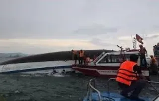 Death toll rises to 37 after cruise ship capsizes in Vietnam’s Ha Long Bay