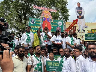 BYCJD stages protest in Bhubaneswar demanding CBI probe into Police SI recruitment scam