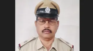 Police official, associate caught taking ₹40,000 bribe to ‘help’ in domestic violence case