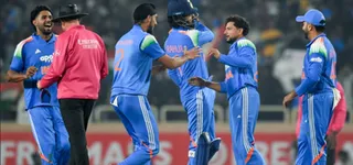 India beat South Africa in nail-biting 1st ODI, lead series 1-0