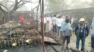 Over 50 shops reduced to ashes as fire breaks out at vegetable market in Odisha's Paradip