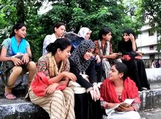 WOMEN IN HINDI PUBLIC SPHERE