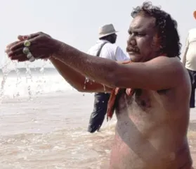 ‘Kansa’ takes holy dip in sea in Odisha's Puri, seeks forgiveness from Lord