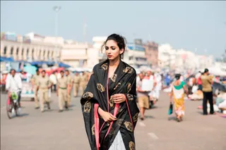Must watch: Model sashays down Puri's Grand Road!
