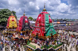 Chariots of holy trinity reach Gundicha temple in Puri