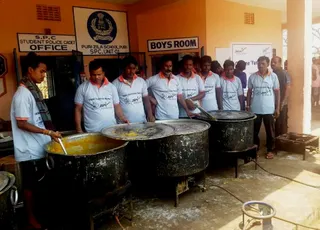 JSPL feeds one lakh Cyclone Fani victims in Puri