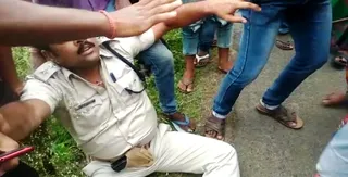 Odisha: Minor boy found hanging inside dhaba; cop attacked by mob during probe