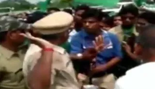 Odisha: Kendrapara SP apologises for manhandling journalist
