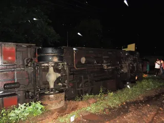 Berhampur-bound bus overturns in Sundergarh; 15 injured  