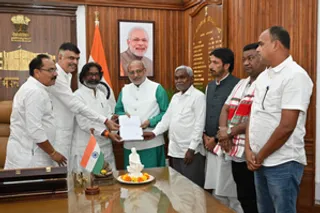 Champai Soren quits as Jharkhand CM, clears deck for Hemant Soren's reinstatement