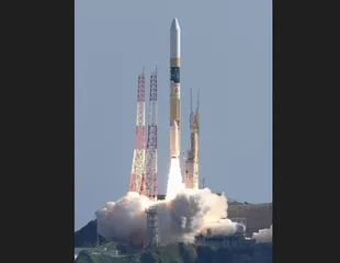 Japan finally launches lunar lander, X-ray mission to Moon