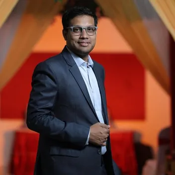 Sudarshan Deshpande – Assistant Front Office Manager, Double Tree by Hilton Pune-Chinchwad