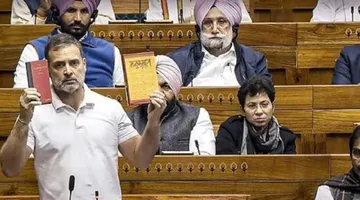 rahul gandhi sarvakar ‘இந்திய அரசியலமைப்புச் சட்டத்தில் எதுவும் இல்லை’: சாவர்க்கரை குறிப்பிட்டு பா.ஜ.க, ஆர்.எஸ்.எஸ் மீது ராகுல் தாக்கு