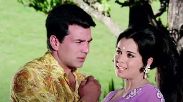 Dharmendra and mumtaz