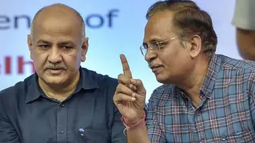 Manish-Sisodia with Satyendar-Jain