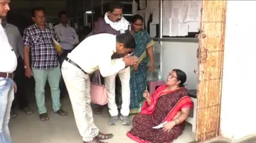 Municipal executive apologizes to municipal council chairperson