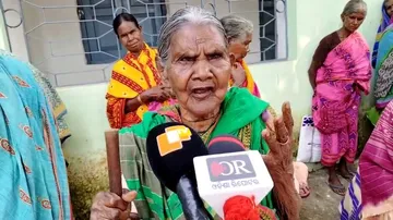 Old age people met the sub collector for allowance