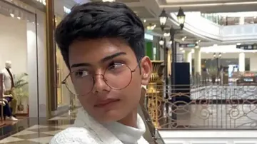 Artist dies by suicide