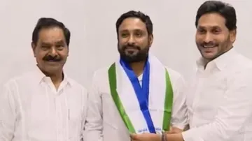 Ambati Rayudu, Jagan Mohan Reddy 