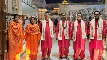 policeman-dress-change