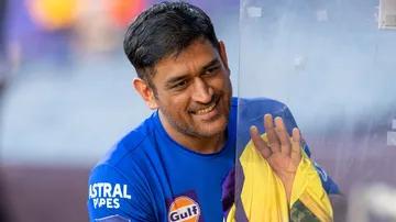 ‌Dhoni