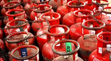 ନୂଆବର୍ଷରେ ସରକାରଙ୍କ ମହଙ୍ଗା ମାଡ଼, ବଢ଼ିଲା ଅଣସବସିଡି ଗ୍ୟାସ ଦର