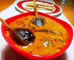 ବର୍ଷାଦିନେ ଖାଆନ୍ତୁ ଓ ଖୁଆନ୍ତୁ, ବାଇଗଣ କୋର୍ମା