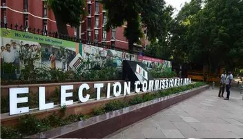 EVM ବଦଳରେ ବ୍ୟାଲଟ୍ ପେପର୍‌ ବ୍ୟବହାର ଲାଗି ଦାବି