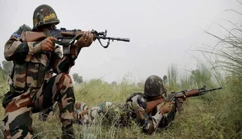 ଆତଙ୍କବାଦୀଙ୍କ ଘୃଣ୍ୟ ଚାଲ୍‌, ସୁରକ୍ଷାକର୍ମୀଙ୍କ ୧୧ଜଣ ସମ୍ପର୍କୀୟଙ୍କୁ ଅପହରଣ କଲେଣି