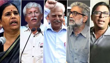 ନକ୍ସଲ ସମର୍ଥକ ଅଭିଯୋଗରେ ଗିରଫ ପ୍ରସଙ୍ଗ: ୫ ଅଭିଯୁକ୍ତଙ୍କୁ ଗୃହବନ୍ଦୀ କରି ରଖିବାକୁ ସୁପ୍ରିମକୋର୍ଟଙ୍କ ନିର୍ଦ୍ଦେଶ