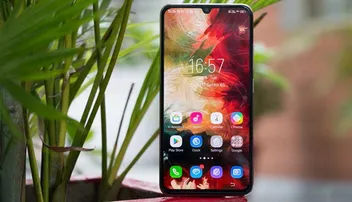 ୨୫ ମେଗାପିକ୍ସେଲ୍‌ କ୍ୟାମେରା ସହ ଲଞ୍ଚ୍ ହେଲା V11 Pro