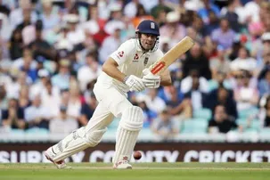 ଦୃଢ଼ ସ୍ଥିତିରେ ଇଂଲଣ୍ଡ, ଦ୍ୱିତୀୟ ଇନିଂସ୍‌ରେ ୧୧୪/୨